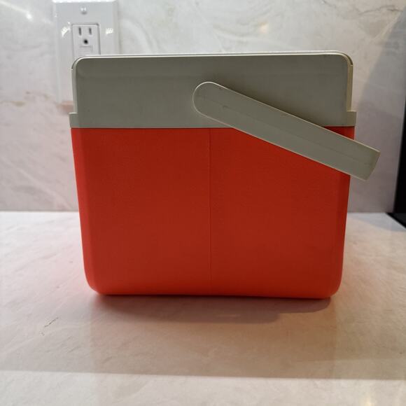 VTG Small Coleman Flip Lid Pink Bubbalicious Mini Cooler 5205 5QT Lunch Box - Picture 7 of 9